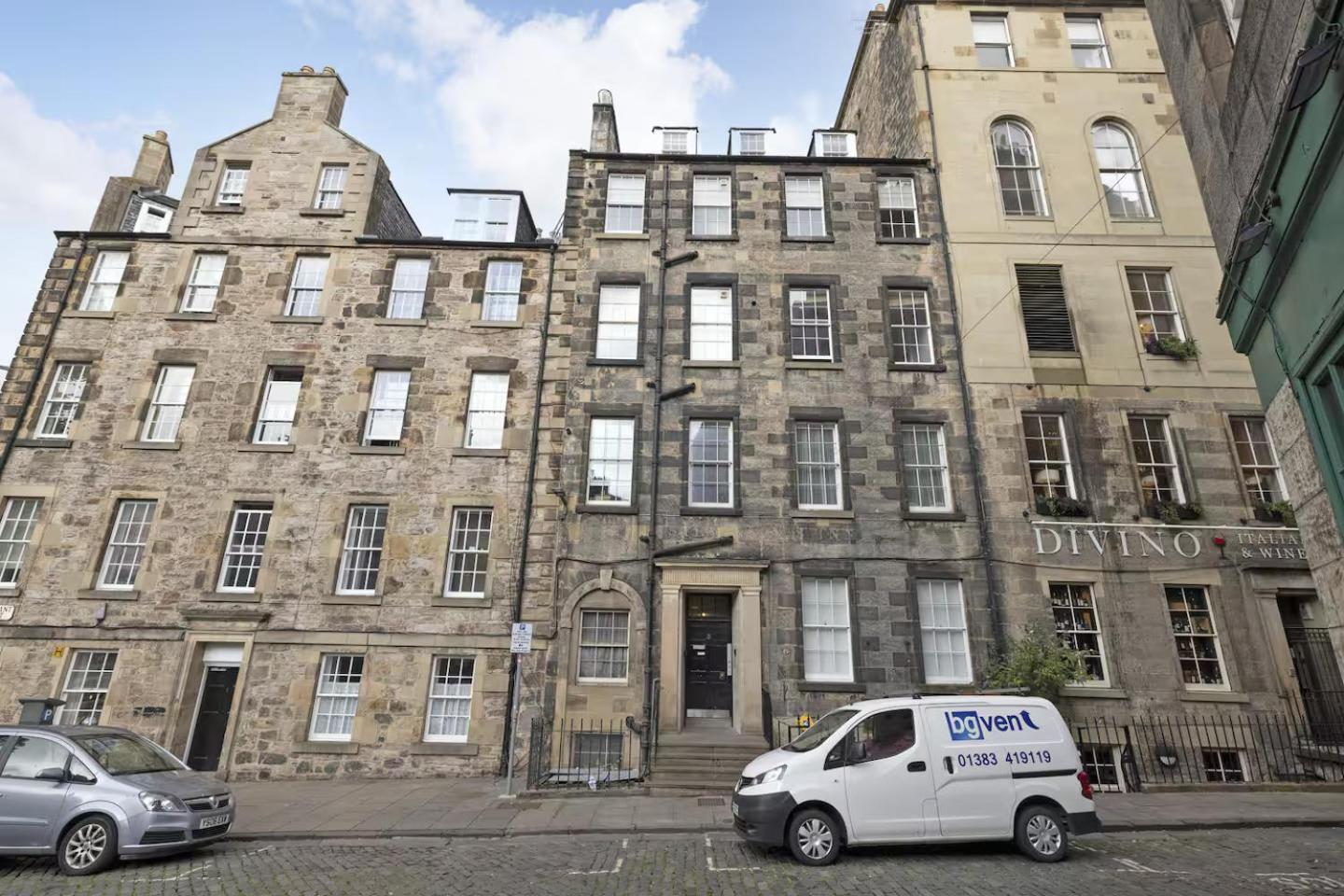 Joivy 3 Bed Flat In Old Town, Close To Grassmarket เอดินบะระ ภายนอก รูปภาพ