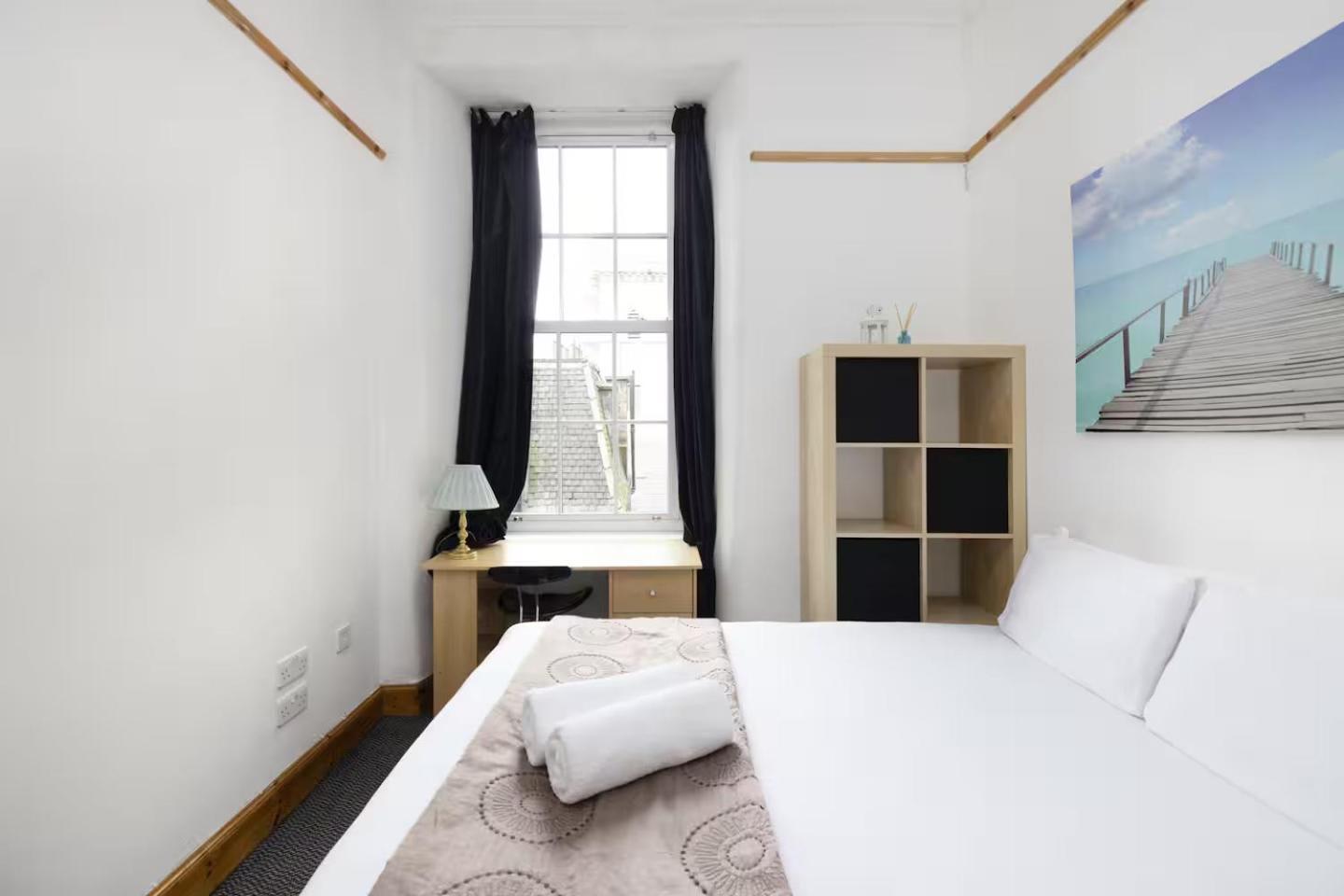 Joivy 3 Bed Flat In Old Town, Close To Grassmarket เอดินบะระ ภายนอก รูปภาพ