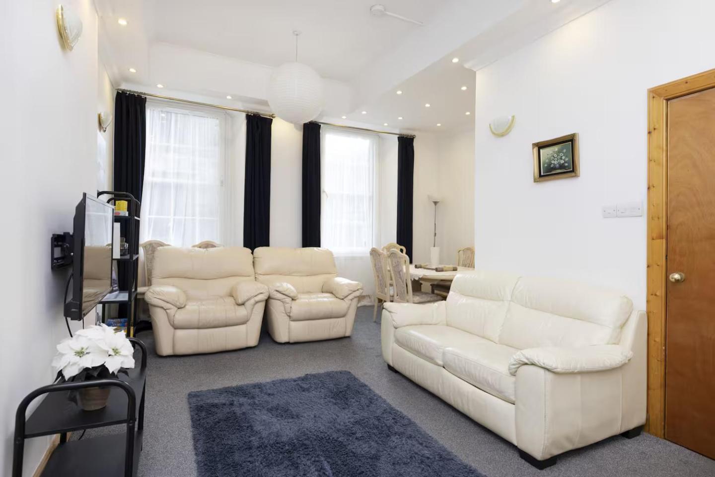 Joivy 3 Bed Flat In Old Town, Close To Grassmarket เอดินบะระ ภายนอก รูปภาพ